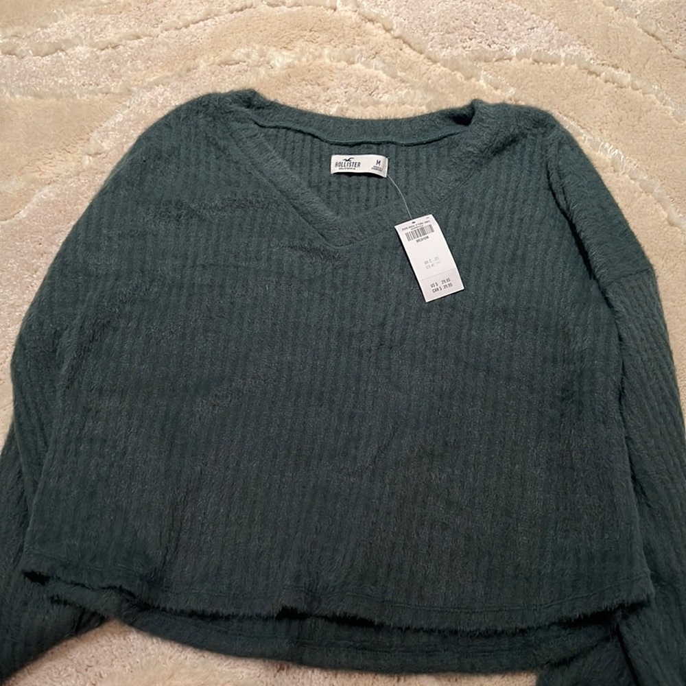 Size M sweater from Hollister